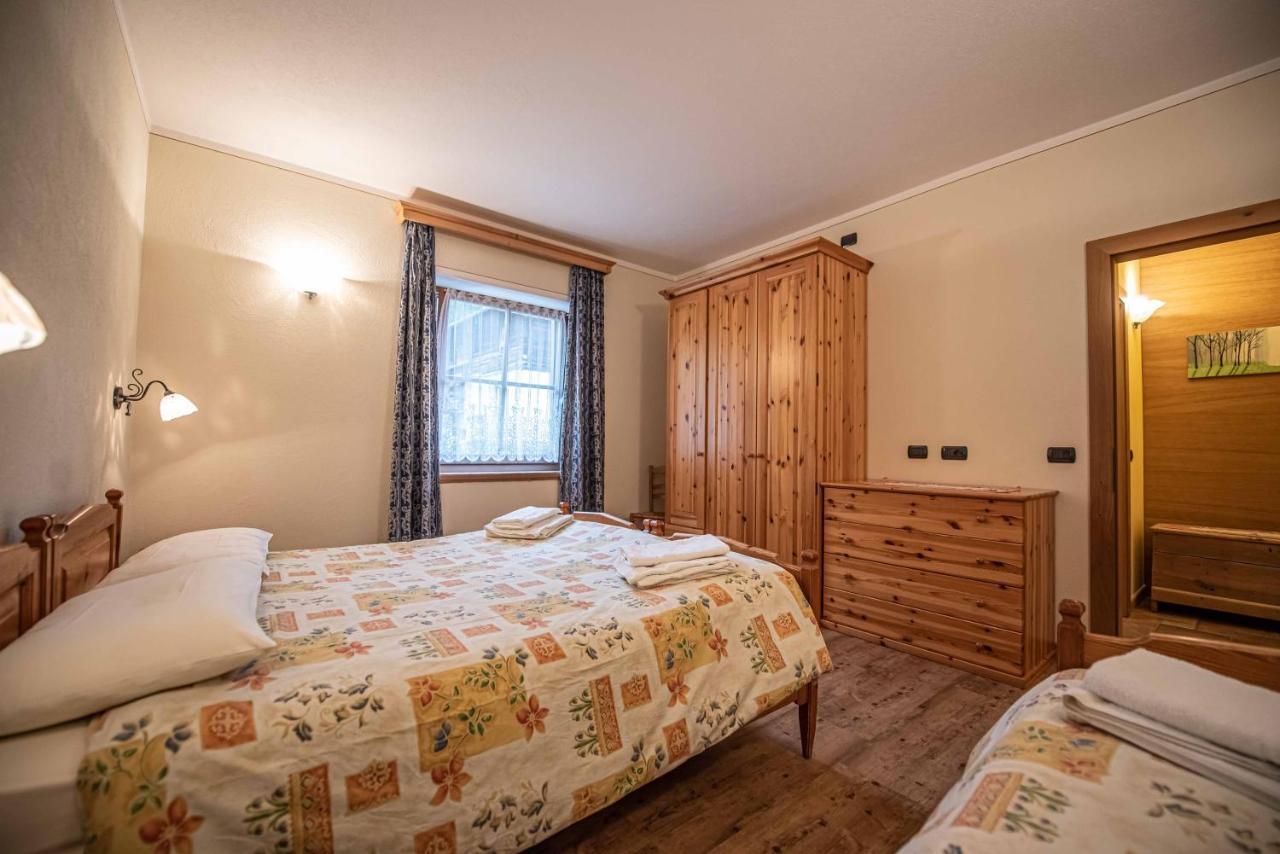 Family House Amalia MyholidayЛивиньо Екстериор снимка