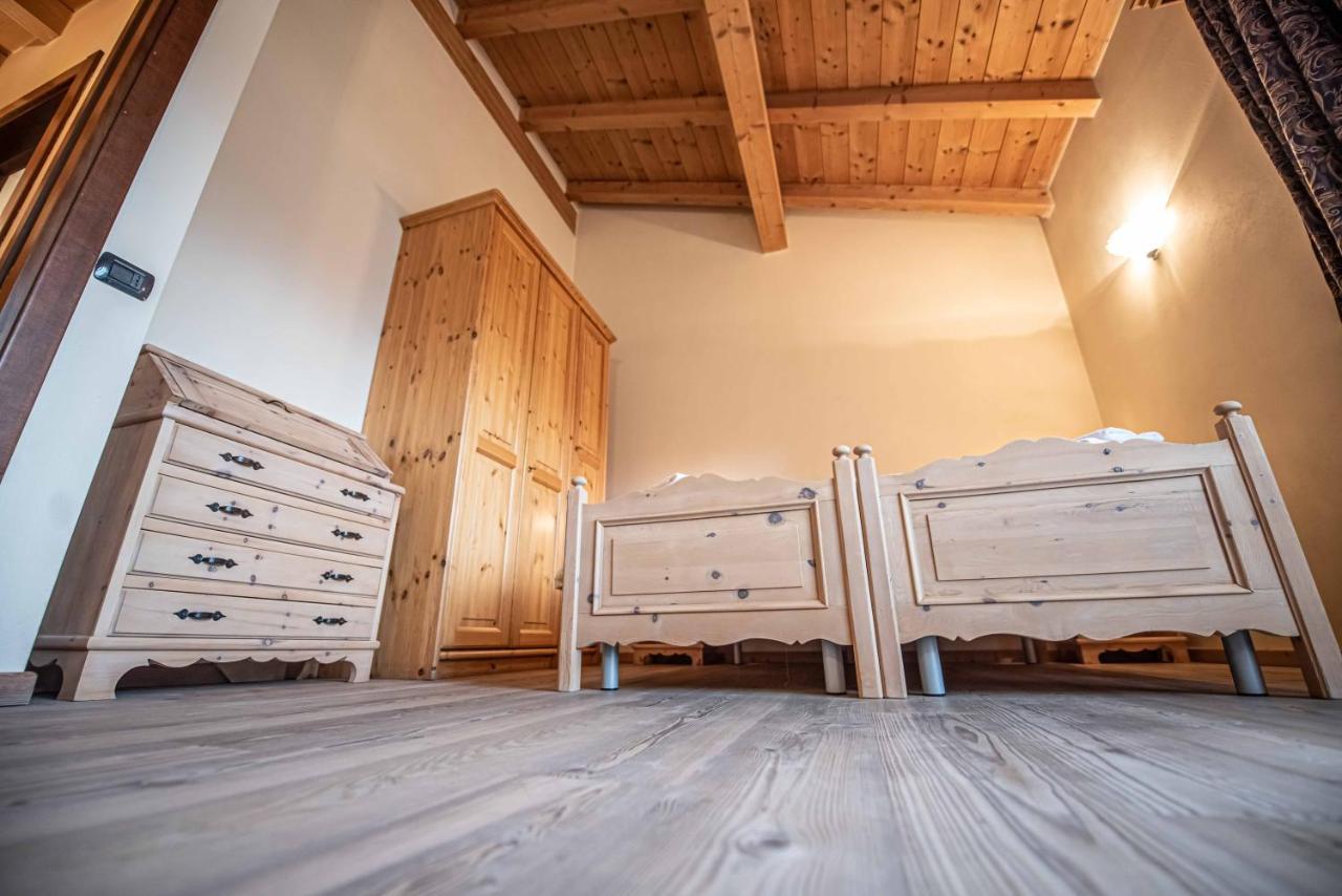 Family House Amalia MyholidayЛивиньо Екстериор снимка