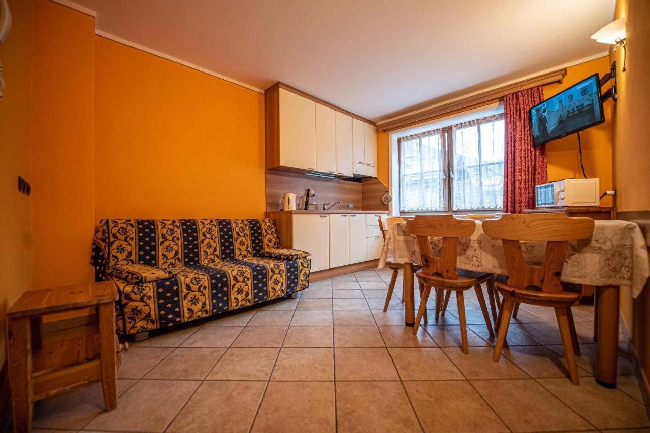 Family House Amalia MyholidayЛивиньо Екстериор снимка