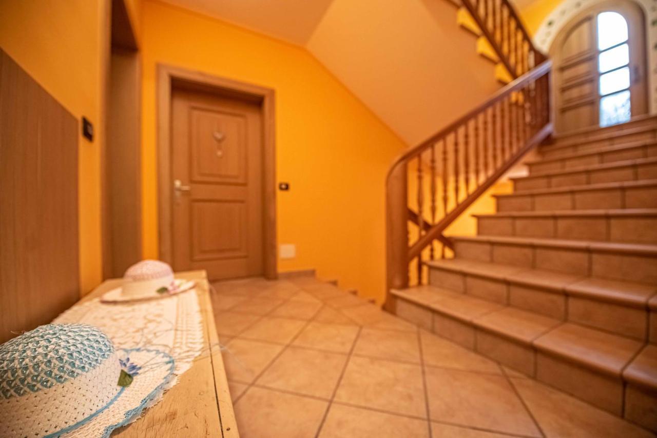 Family House Amalia MyholidayЛивиньо Екстериор снимка