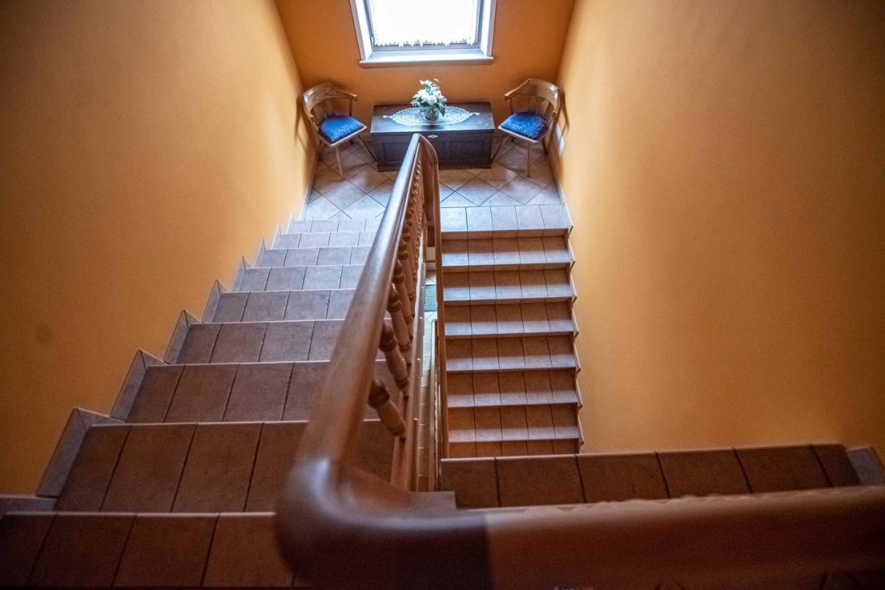 Family House Amalia MyholidayЛивиньо Екстериор снимка